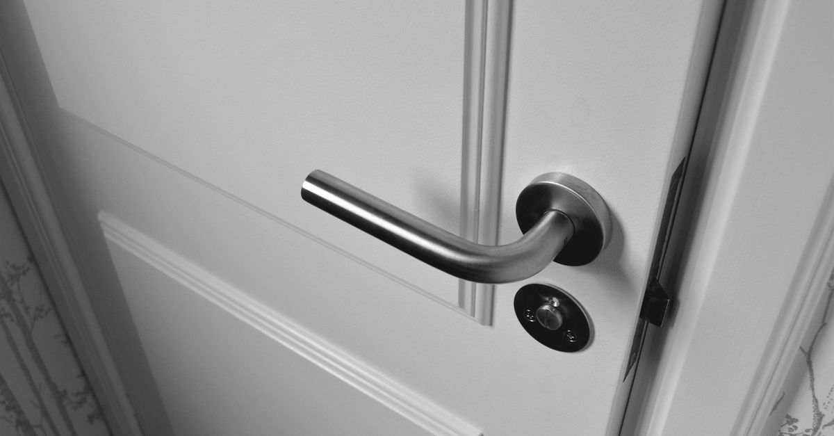 Door Knob Lock vs. Deadbolt: Which Actually Secures Your Front Door — Whippany Locksmith